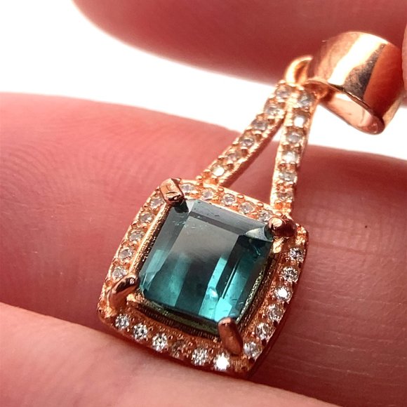 Blue Tourmaline 1.75ct Rose Gold Finish Solid 925 Sterling Silver Pendant - Picture 1 of 7